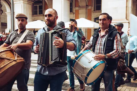 Street musicians in Lisbon
