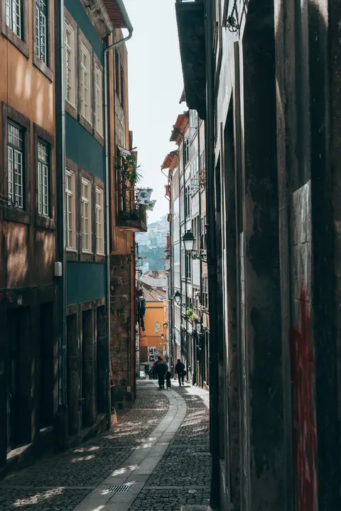 A Porto street in late light